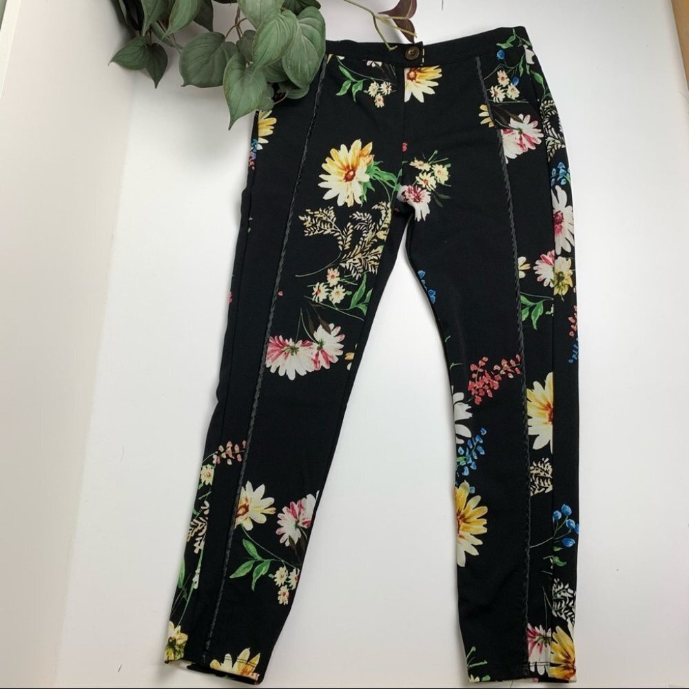 AMARYLLIS  Floral Cropped Pants
